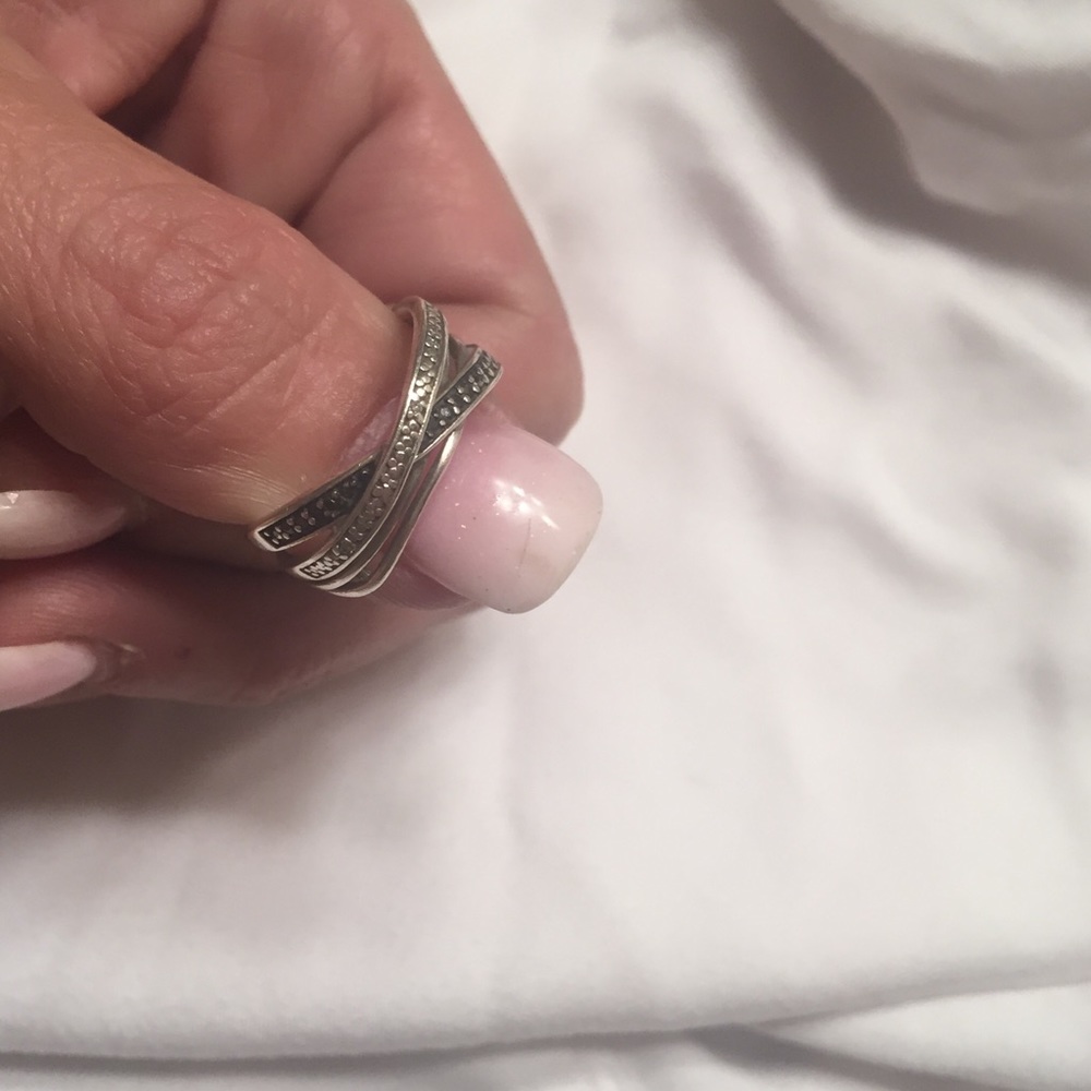 🎉NEW LISTING🎉 Black & White Ring sz7